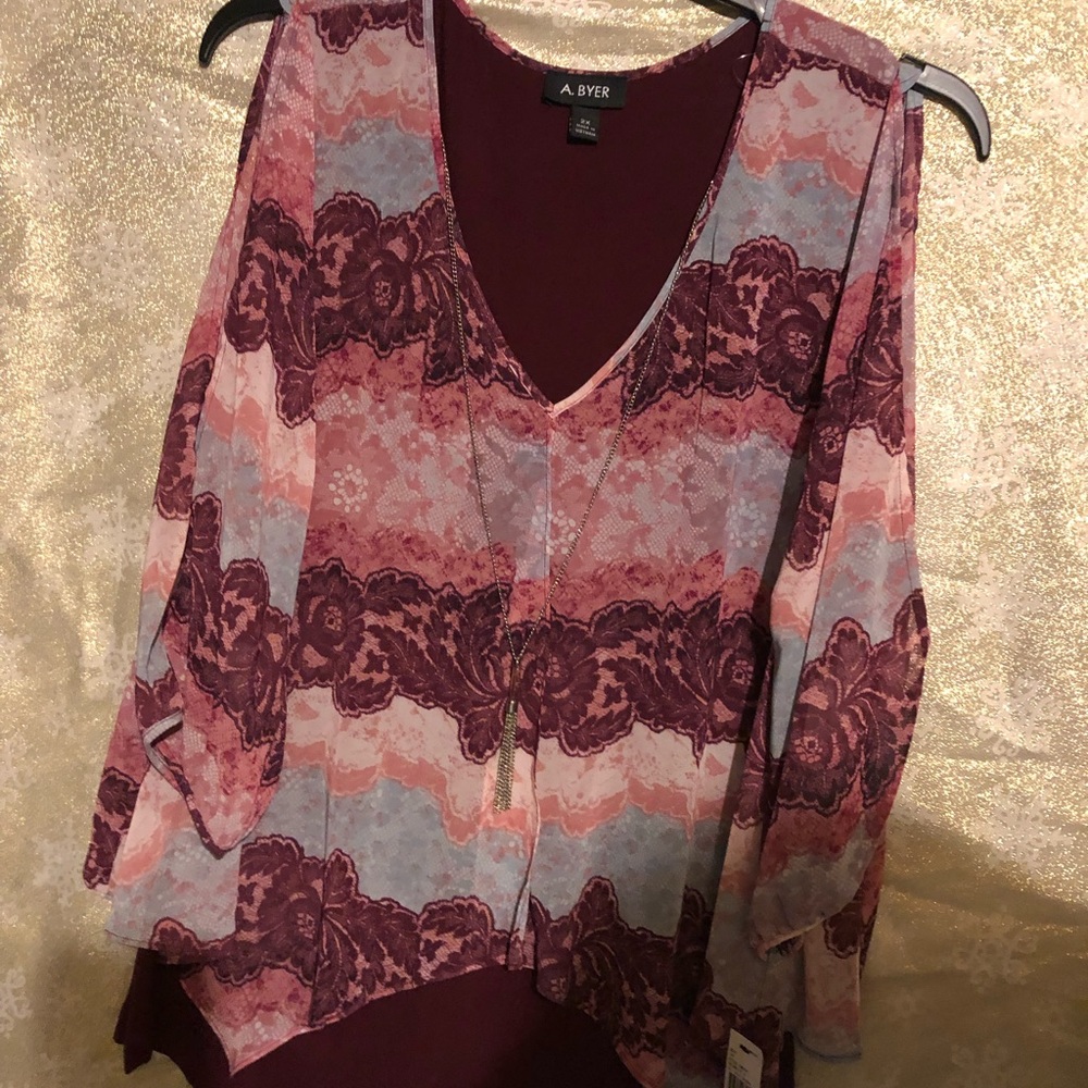Sleeveless blouse - Picture 1 of 3